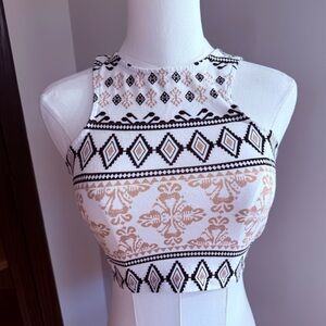 Geometric Patterned Sleeveless Crop Top